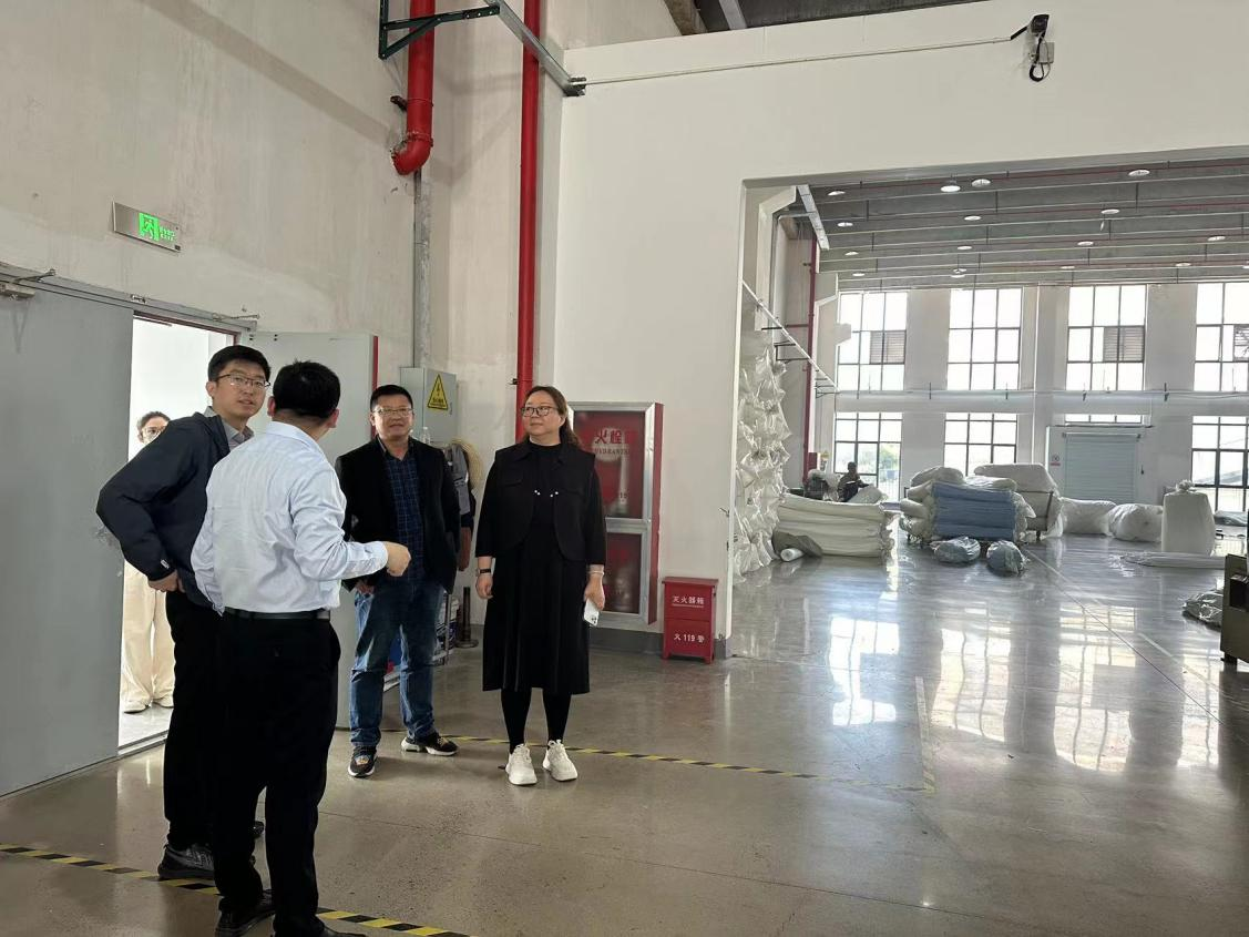 清华大学堂友总会副秘书长董吉男光临3499拉斯维加斯新材调查领导