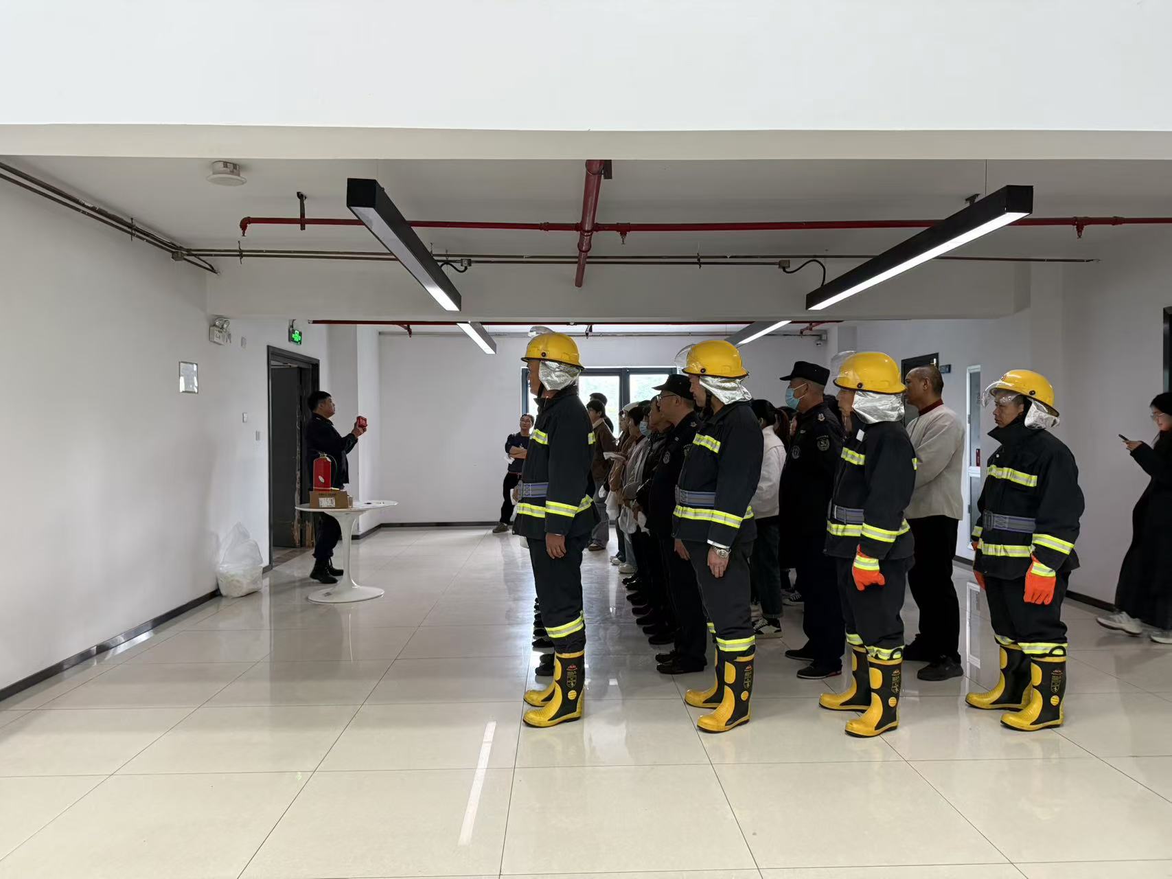 以练筑“防”，防备未“燃” ——3499拉斯维加斯文创集团发展消防逃生安全演练