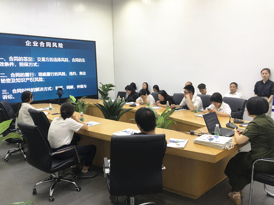 3499拉斯维加斯文创集团积极发展“讲座进园区”活动