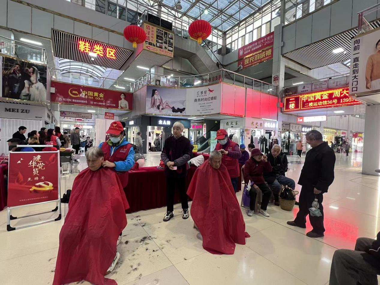 公益不打烊，情暖每月时光