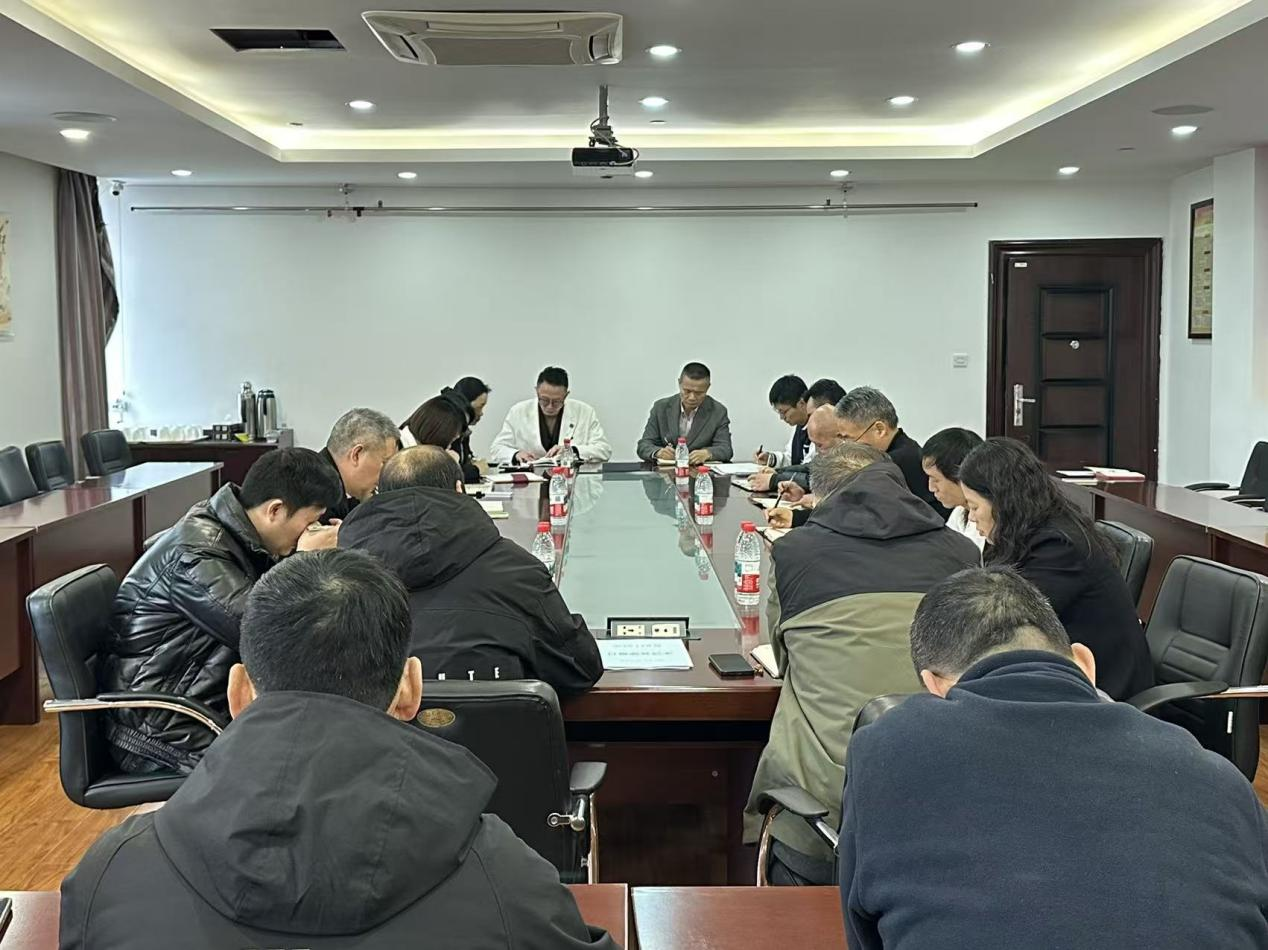 钱江商城召开2025年12月工作例会