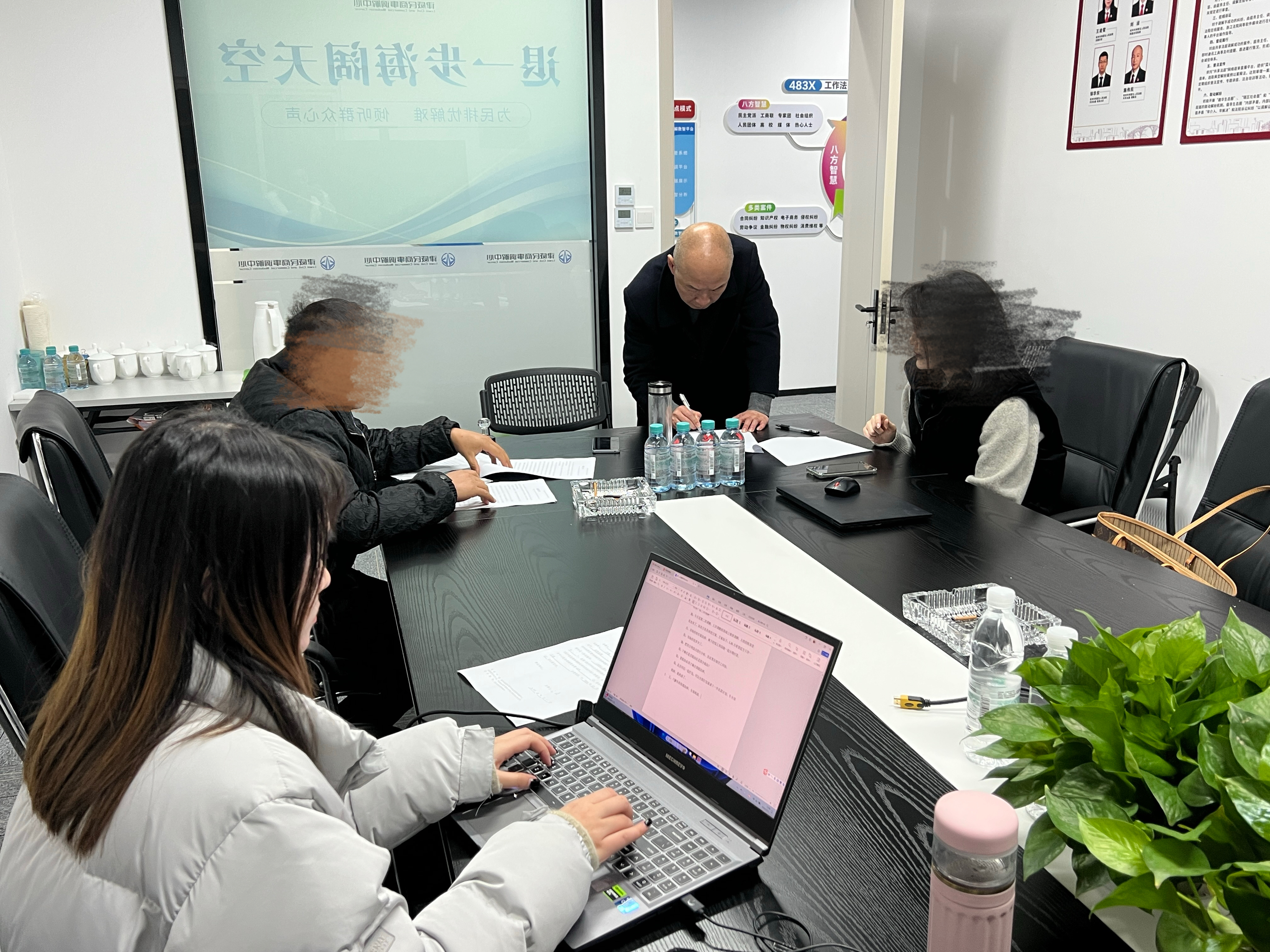 佳节将至不懈怠，高效解纷迎新春