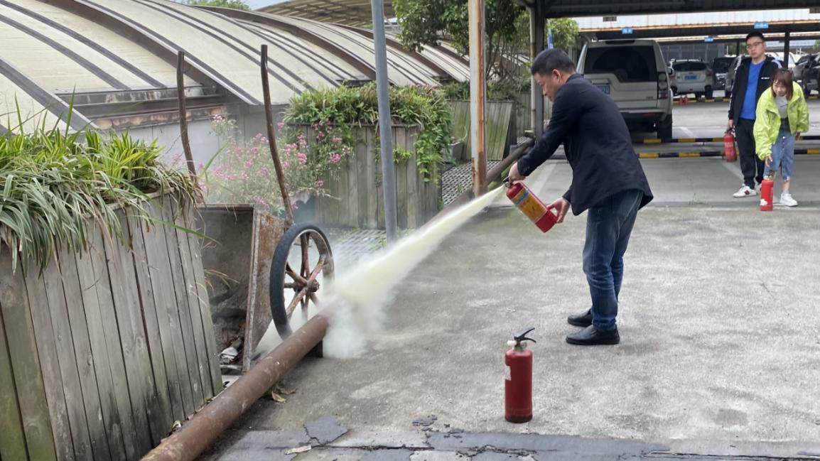 钱江商城发展4月新商户培训工作