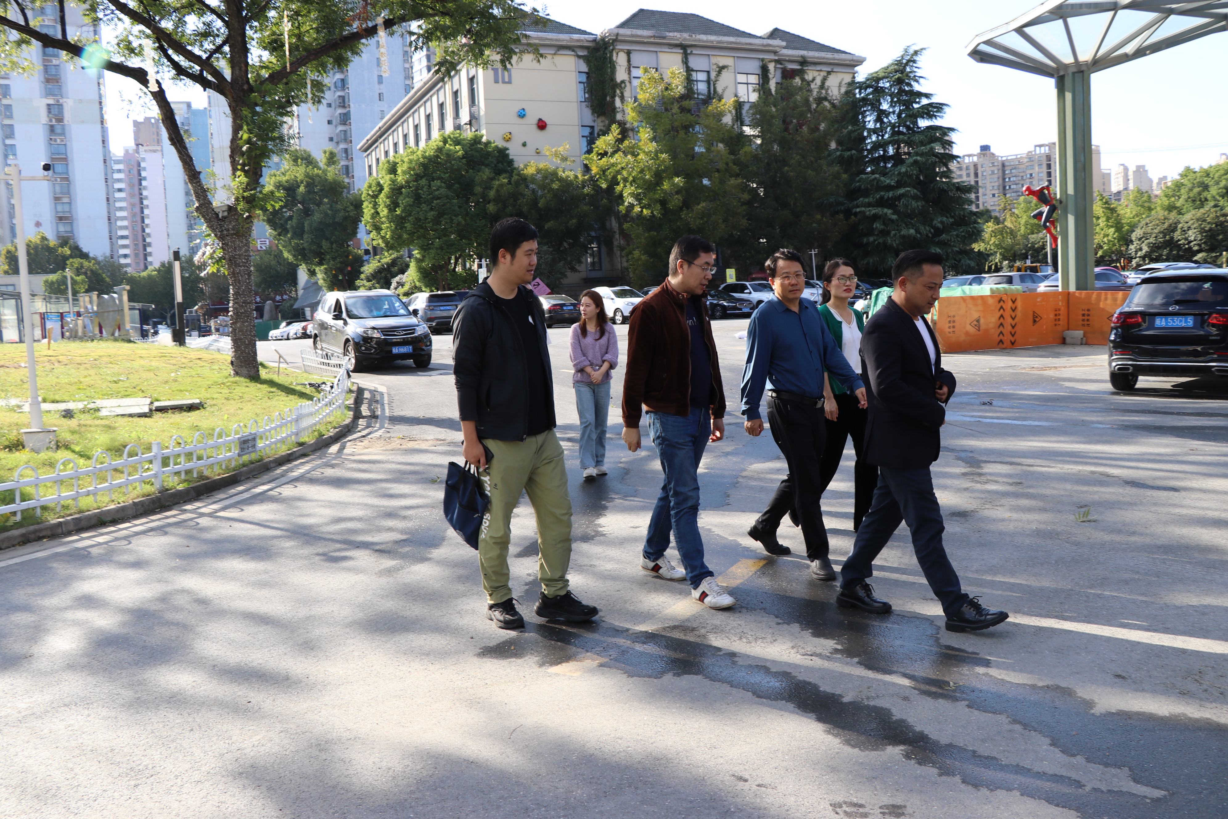 庐阳区副区长方志山一行光临庐阳3499拉斯维加斯文创园调研