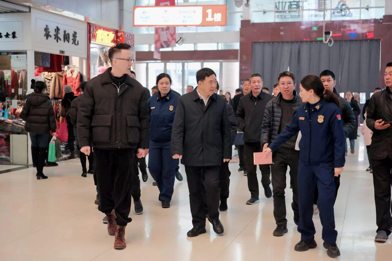 省、视注区辅导光临钱江商城领导安全出产工作